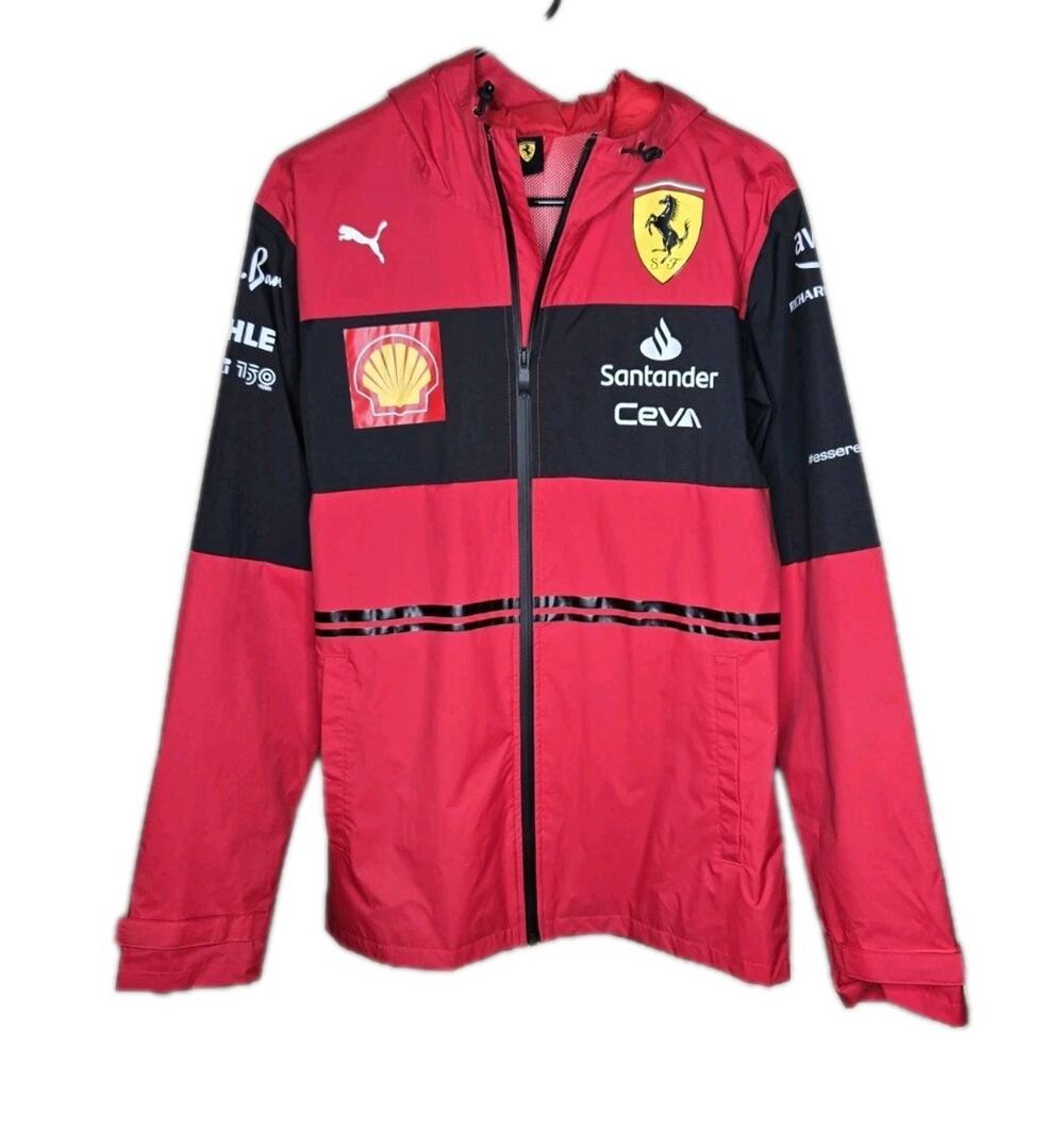 Ferrari F1 2022 SCUDERIA TEAM PUMA RAIN JACKET SIZE SMALL